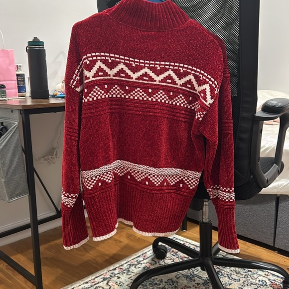 Red holiday turtleneck - Picture 3 of 3